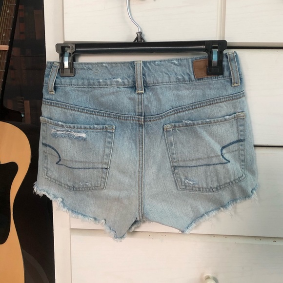AE High-waisted Denim Shorts - Picture 2 of 3